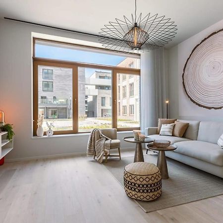 Luxurious Flat "De Zilte Zeezoen" Close To The Sea Остенде Экстерьер фото
